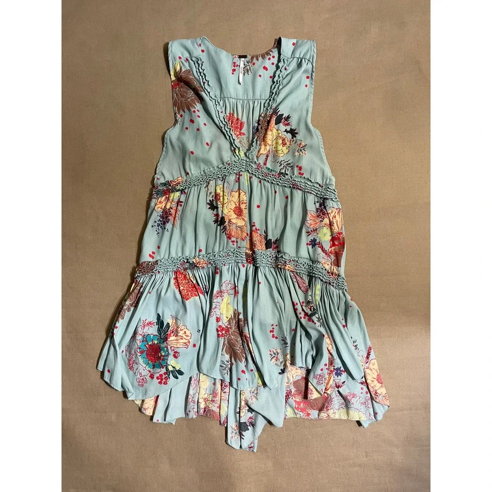 Free People Sleeveless Tunic Top Size XS Tiered Floral Babydoll Boho Grunge